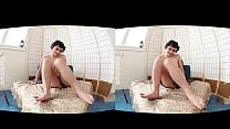 Enjoy as short haired brunette amateur girl Eden teases herself and postpones her orgasm for as long as possible in this hot 3D video from Yanks